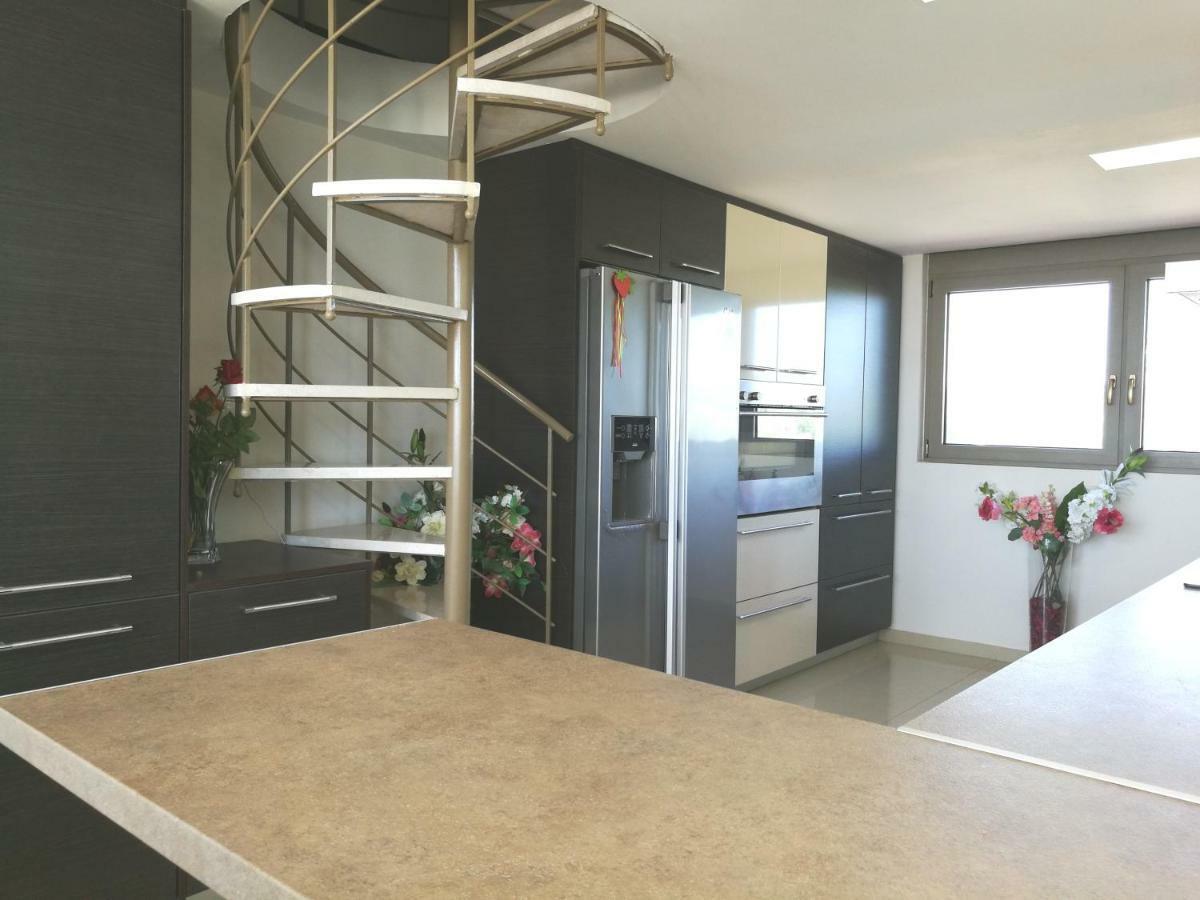 הרסוניסוס Villabayviewcrete מראה חיצוני תמונה